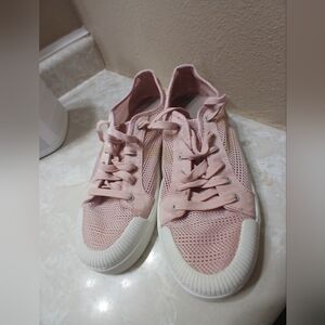 Dr. Scholl's Boundless Light Pink Mesh Sneakers